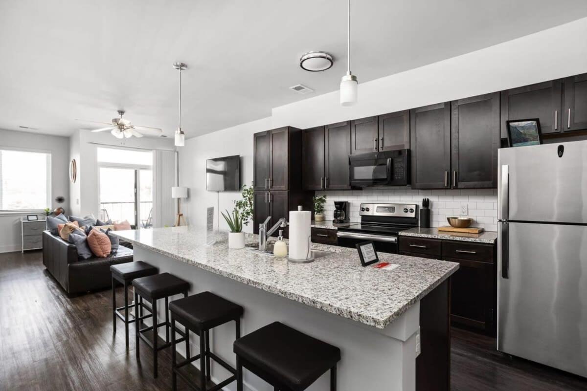 Cozysuites Spacious 2Br Next To Whole Foods Индианаполис Екстериор снимка