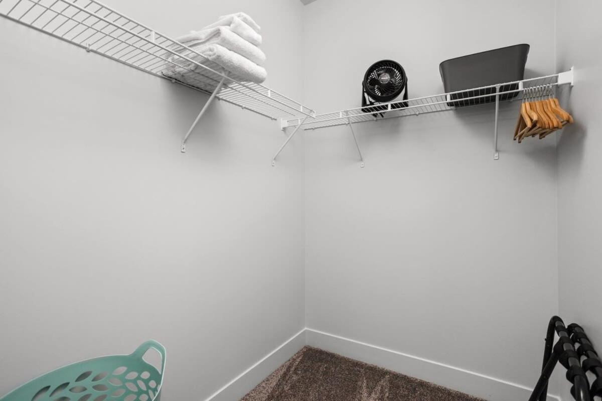 Cozysuites Spacious 2Br Next To Whole Foods Индианаполис Екстериор снимка